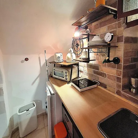 Small, Rustic, Apartamento Sanremo