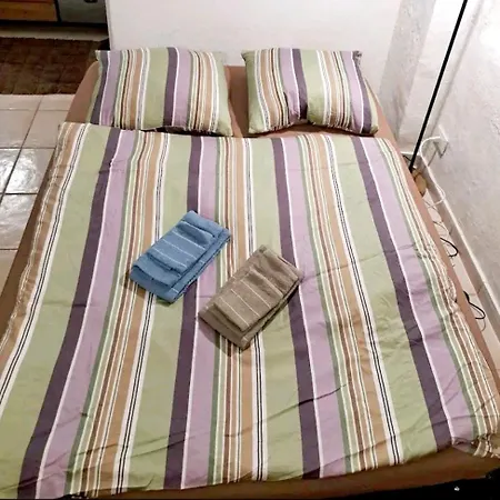 Appartement Small, Rustic, San Remo