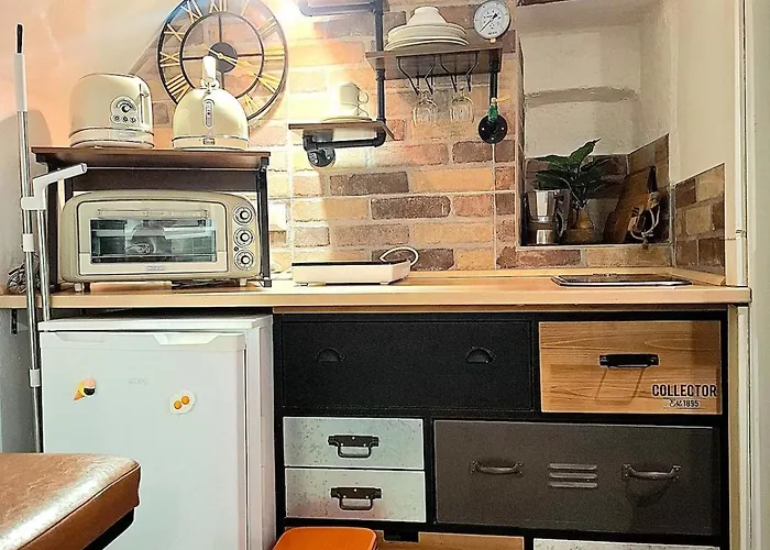 Small, Rustic, Διαμέρισμα Σαν Ρέμο