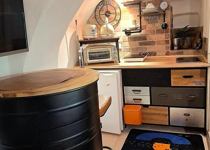 Small, Rustic, Διαμέρισμα Σαν Ρέμο