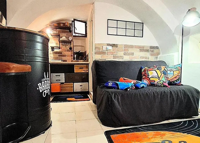 Small, Rustic, Σαν Ρέμο